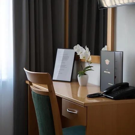 Tabor Hotel 3*