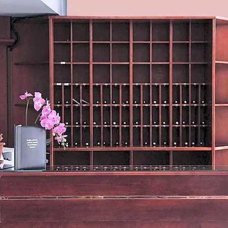 塔博尔酒店 3*