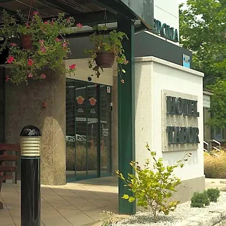 塔博尔酒店